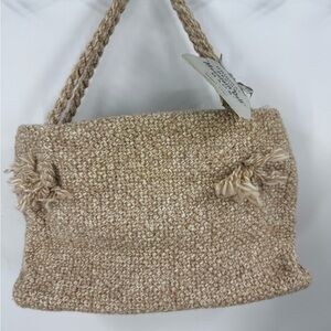 Original Design Mountain Dell Woven with nylon carpet bag" feel. Bag